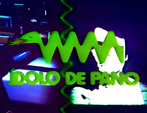 Ídolo de Pano poster
