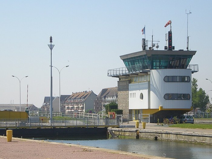 Le Port des brumes poster