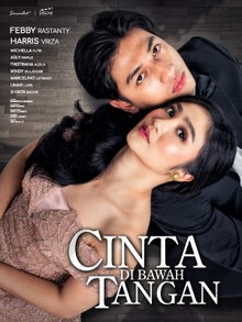 Cinta di Bawah Tangan poster