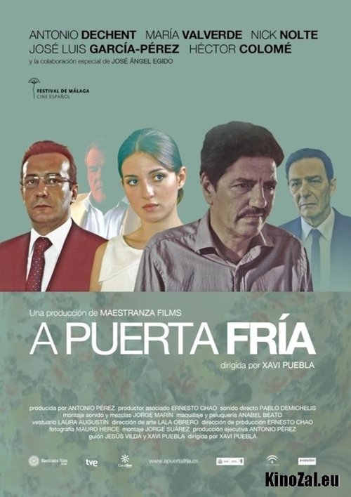 A puerta fría poster