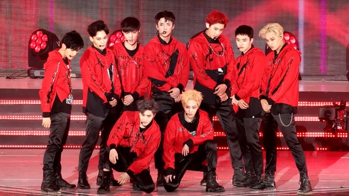 XOXO EXO poster