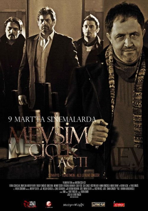 Mevsim Çiçek Açti poster