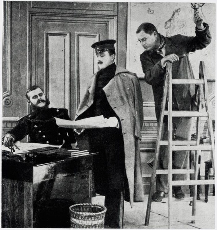 Fæstningsspioner poster