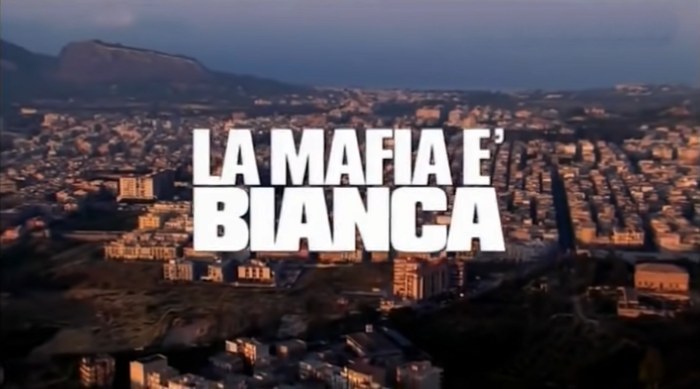 La mafia è bianca poster