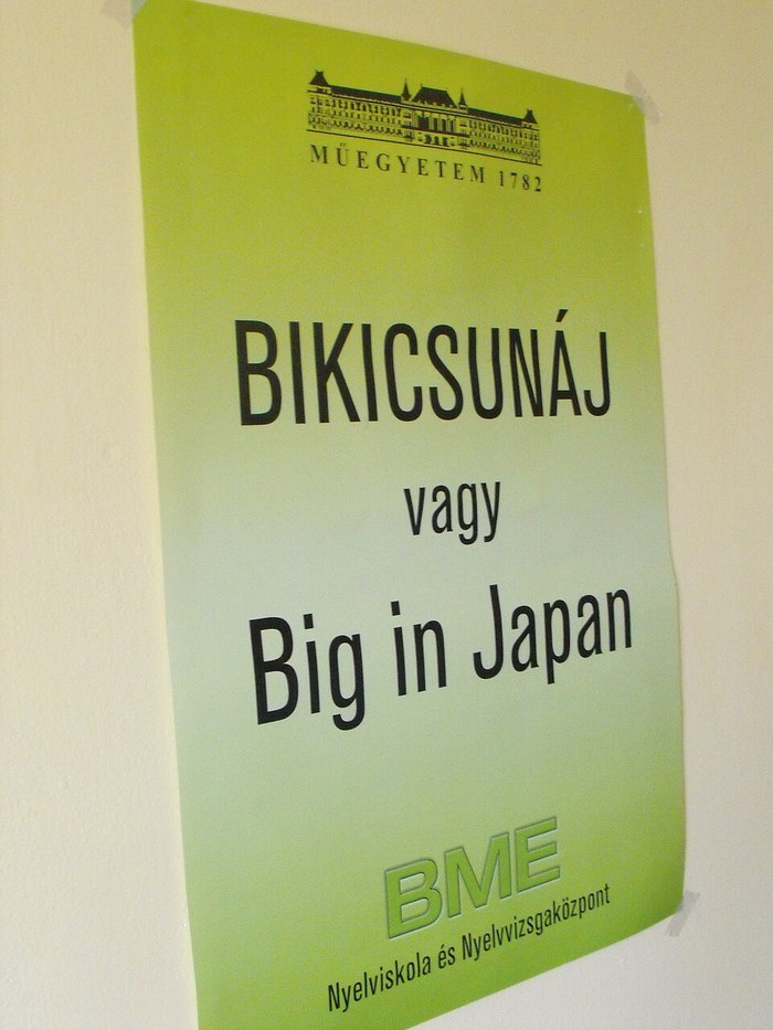 Bikicsunáj poster